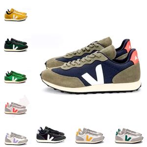 2024 Ny modedesigner Run Shoes Women Män utomhus Flat Luxurys Casual Shoe Hike Climb Travel Fashion Trainers Top Quality Basketball Football Tennis Sneaker