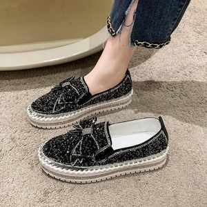 Freizeitschuhe Große Größe Damen 2024 Frühling Slip-On Dicke Sohlen Faule Strass Schleife Student