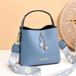 10A Shoulder Bags Net Red Fashion All-match One-shoulder Bucket Bag Women's 2024 Summer Messenger Simple High-quality Handbag