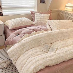 Sängkläder sätter japan stil fast mjölk sammet täcke täcke med lakan högkvalitativ hudvänlig enkel dubbel