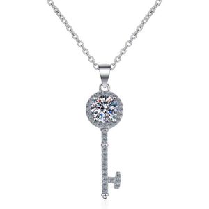 Passed Diamond Test Moissanite 925 Sterling Silver Key Simple Clavicle Chain Pendant Necklace Women Fashion Cute Jewelry 05-1ct236v