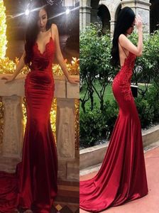 2019 Seksi denizkızı gece elbisesi spagetti kayışları sırtsız mahkeme treni paslı kırmızı dantel ve saten balo partisi gibi taklit ipek elbise 9388353