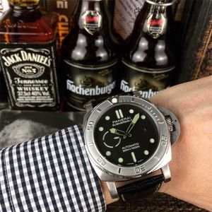 남자 Paneraiss 시계 기계식 Paneraiss Luminor 47mm 13mm Cowhide Watchband 기계 설계자 풀 스테인레스 스틸 방수 손목 시계