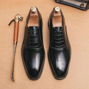 Dress Shoes Men's Classics Charm Pointed Patent Leather Lace Up Male Wedding Prom Homecoming Loafers Footwear