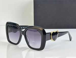 Modische, beliebte Designer-Sonnenbrille 5518 für Damen, herzförmige Spiegeldekoration, quadratische Acetatbrille, Sommer-Freizeitstil, Anti-Ultraviolett, mit Etui