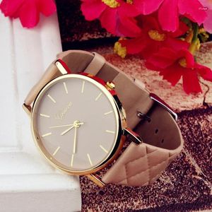 Wristwatches Simple Fashion Women's Wristwatch Casual Geneva Checkers Faux Leather Quartz Watch Elegant Ladies Watches Clock Montre Femme