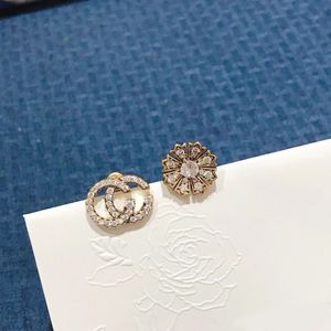 2022 Studörhängen Diamond Inlaid Double G Letter Zircon Sunflower Asymmetrical Earring Fashion Luxury Brand Designer Big Star Pop187L