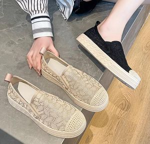 Designer kvinnor sommar spetsar fiskare skor sneakers loafers lätta nya modemän svett absorption andningsbara lyxiga avslappnade skor låg topp komfortlägenheter