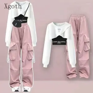 Abiti da lavoro Xgoth Chic Pantaloni da donna Set O-Collo Manica lunga Mantella casual Lettera Canotte stampate Tasche a gamba larga Pantaloni larghi Tre pezzi