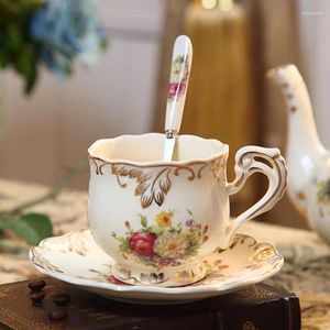 Cups Saucers British Ivory Porcelain Coffee Cup And Dish Set Luxury Painted Rose Household Breakfast Europe Ceramic Afternoon Tea