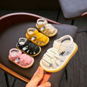 Sandals Summer Baby Girls Boys Sandals Infant Toddler Shoes Soft Bottom Leather Leather Children Adtlics Anti-Collision First Walkers Shoes 240329