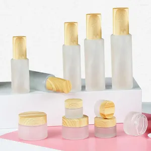 Bottiglie di stoccaggio Utile bottiglia spray vuota con coperchio con venature del legno, vetro, nebbia fine, leggero e durevole per la casa