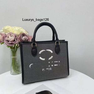 Kupek eksportowy torebka torebka tkana 2024 Nowa moda torebka na ramię torba crossbody Bag