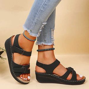 Sandals 2024 New Womens Soft Sliding Open Toe Walking Shoes Party Zapatillas je H240328R8Q2