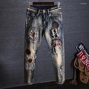 Mäns jeans man cowboy byxor rivna grafiska byxor trasiga broderier retro rippade elastisk sträcka med hål vårhöst