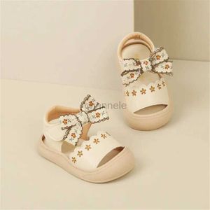 Sandals 2023 New Summer Baby Shoes For Girls Butterfly Knot Embroidery Infant Princess Sandals Closed Toe Fashion Toddler Kids Sandals 240329