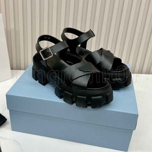 Gummi -Sandalen Schaum Sandalen Frauen Dreieck Monolith Slipper Plattform Schuhe Designer Sandalen Dicke Soled Gear Römisch Sandalen Nappa Flip Flop