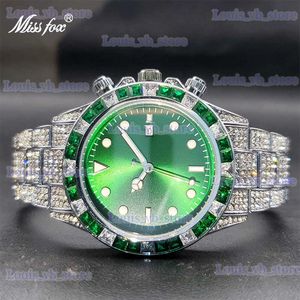 Andra klockor Missfox för män klassiska AAA ICed Diamond ES med Green Baguette Bezel Luminous Waterproof Clock Luxury Gifts for Men T240329