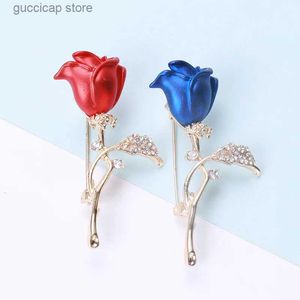 Spille Spille Dmari Spilla da donna Smalto Strass Fiore Distintivo Rosso Blu Rose Spilla Regali romantici Accessori Gioielli di lusso Y240329