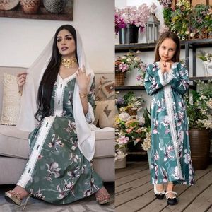 Ubranie etniczne wydrukowane koronkowe sukienki muzułmańskie sukienki szlafropowe pour femme muulmane formalny wieczór Abaya
