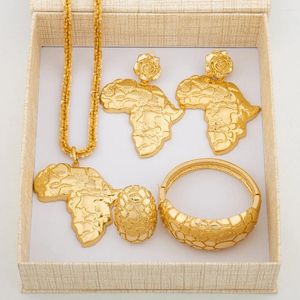 Halsbandörhängen Set Dubai Gold Color Jewelry for Party Pendant and Ladies Hand Bangle Ring Present Box Engagemang Anniversary