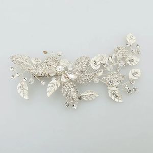 Slbridal handgjorda silverfärg Roteston Kristallblomma Bröllop hårklipp Barrette Brudhuvudstycke Hårkam Tillbehör Kvinnor 240315