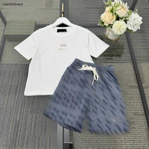 NOVO BEBER TRABALHO TRABALHO CRIANÇAS CRIPAS DE DESIGNER DO VERÃO DO DIREÇÃO DE PARTIMAIS TAMANHO DE 100-150 CM CAMISA MENINOS E LIGE