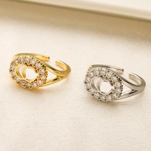 Anel de aço de titânio banhado a ouro 18K Designer de anéis ajustáveis de luxo para mulheres Anéis de diamante com letras duplas Anéis de casal na moda presente de feriado