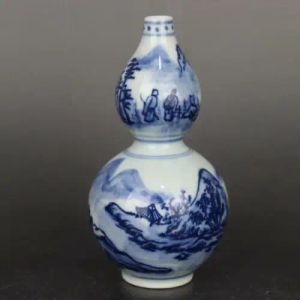花瓶中国の青と白の磁器の風景パターンひょうたん形花瓶4.65インチ