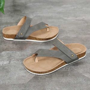Slippers Women Flip Flops 2023 New Summer Flat Casual Comfort Fashion Outdoor Sandals Slides Pllatform Roma H240328TGWP