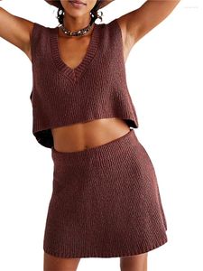ワークドレス女性Y2Kノースリーブキントかぎ針編みミニスカートセットホロウアウトリブ付きチューブトップボディコン審美的なドレスビーチカバーアップ