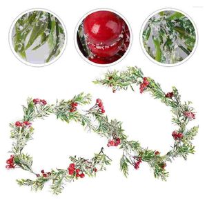 Dekorative Blumen Weihnachten rote Beerengirlande Wintergrün Rattan Ornament für die Weihnachtszeit Kaminsims Tischläufer