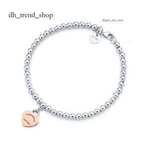 Tiffancy halsband hjärtformad kvinnlig förtjockad silverbottenplätering för flickvän souvenir present mode charm designerjewelry 9243 tiffanybracelet 136