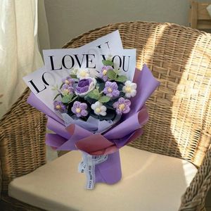 Dekorativa blommor virkade blomma bukett handgjorda stickade skrivbord konstgjorda för födelsedag bröllopspografi rekvisita