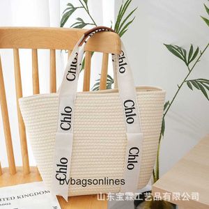 Original Chlee 2024 NYTT INSTAGRAM Simple and Fashionable Cortile Cotton Rope Woven Bag Handhållen gräs Stor kapacitet Vacation Beach UV2T