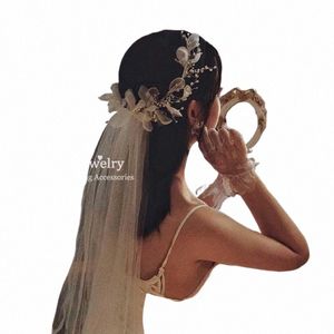 CC Bridal Veil Wedding Accores for Women fr Crown med Comb White Ivory pannband Huvudstycken Hot Sale Real Photo V667 Z3ZV#