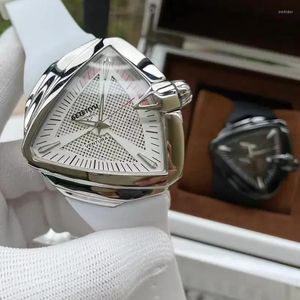 손목 시계 남성용 시계 어드벤처 시리즈 독특한 삼각형 케이스와 중공 출시문 디자인으로 완전 자동 기계식