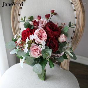 結婚式の花ジャネヴィニ赤いピンクの花嫁の人工牡丹のバラユーカリレトロブライダルフラワーブーケアクセサリー