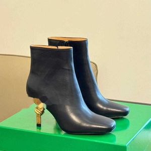 Женские роскошные дизайнерские ботинки высшего качества, ботильоны телесного цвета на высоком каблуке, элегантные офисные туфли на квадратном каблуке, размер 35-41