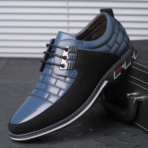 Sapatos Hot Sale Men Sapatos casuais marca de moda Classic casual Sapatos de couro Black Business Business Laceup Men Sapatos Big Tamanho grande