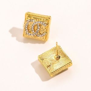 Enkel 18K Gold Plated 925 Silver Luxury Brand Designers Letters Stud Rostfritt stål Famous Women Crystal Rhinestone Steel Seal E2001