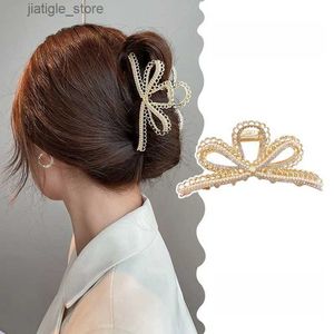 Fermagli per capelli Nuovo set di artigli per capelli con perle Clip per donna Forcine con fiocco di perle Accessori per capelli in metallo Pinza geometrica cava Clip di cristallo Barrette Y240329