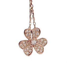 Designer Brand Glod High Edition Van Lucky Clover Necklace Womens Thickened 18k Rose Gold Full Diamond Petal Flower Pendant With logo YLP2