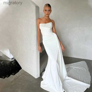 Urban Sexy Dresses Atemberaubendes, mit Perlen verziertes, trägerloses Meerjungfrau-Hochzeitskleid mit langer Schleppe yq240329