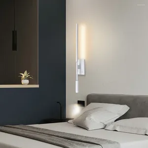 Lampa ścienna LED Bedside Modern Simple Sconce do salonu Oświetlenie Tło Oświetlenie Sofa Montowana w domu