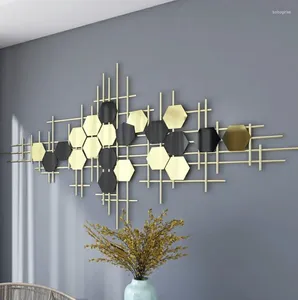 Dekorativa plattor järnkonst väggdekoration hänge ljus lyx soffa bakgrund målning vardagsrum