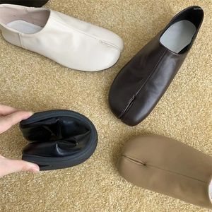 Casual Shoes Women Flats Tabi Ninja Moccasins Round Split Toe Shallow Lazy Slip On Slingback Mules Leather Soft Loafers