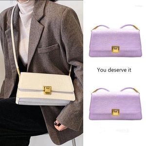 Bag modekrokodilmönster vit klaff sholder kvinnor 2024 femme sommar smal rem läder för flickor singel korea stil