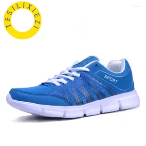 Scarpe da passeggio 2024 Estate Sport all'aria aperta Uomo Sneakers traspiranti Fitness Leggero per tutte le stagioni Jogging leggero