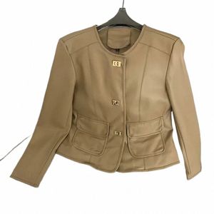 Pu Faux Leather Women Women Spring осенью новая круглая шея металлическая пряжка кожаная куртка 2024 Европа популярное маленькое пальто C2PV#